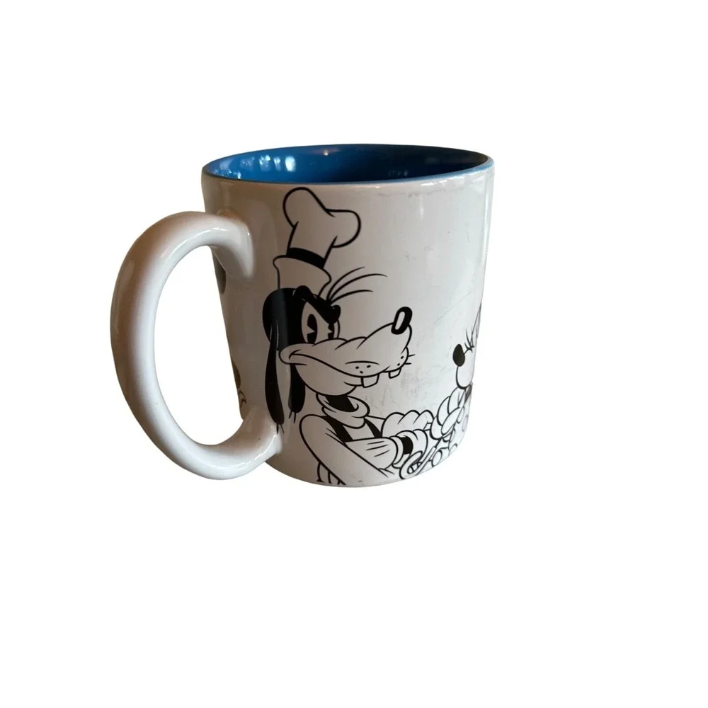 Disney Store Mickey & Friends Ceramic Mug With‎ Blue Interior - Picture 3 of 5